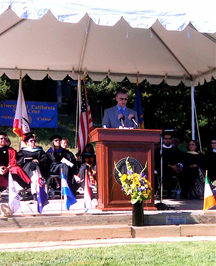 david shuman accepting the Don Catalano Distinguished Alumni Award for Outstanding Community Service award at the oakes 2010 commencement ceremony